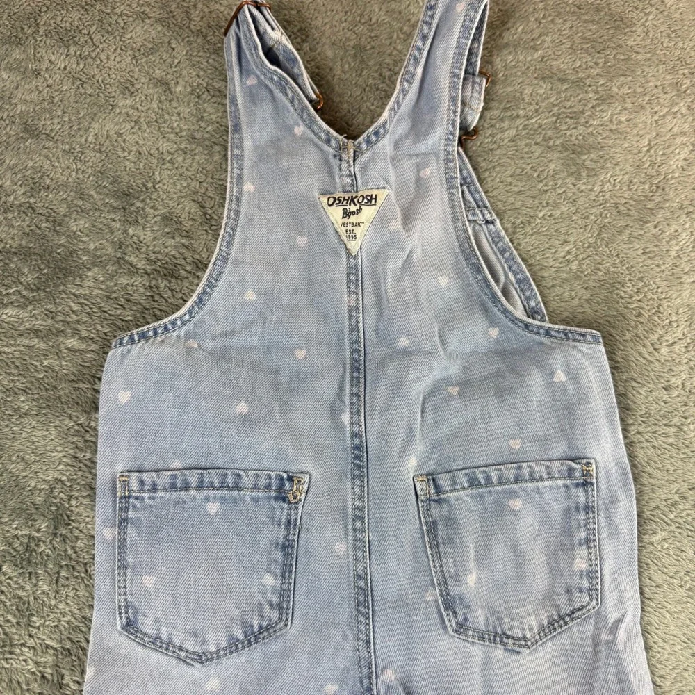 OshKosh‎ Bgosh Toddler Girls 2T Heart Print Denim Overalls Light Wash Blue Bibs
